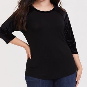 SUPER SOFT BLACK VELVET SLEEVE TUNIC TEE